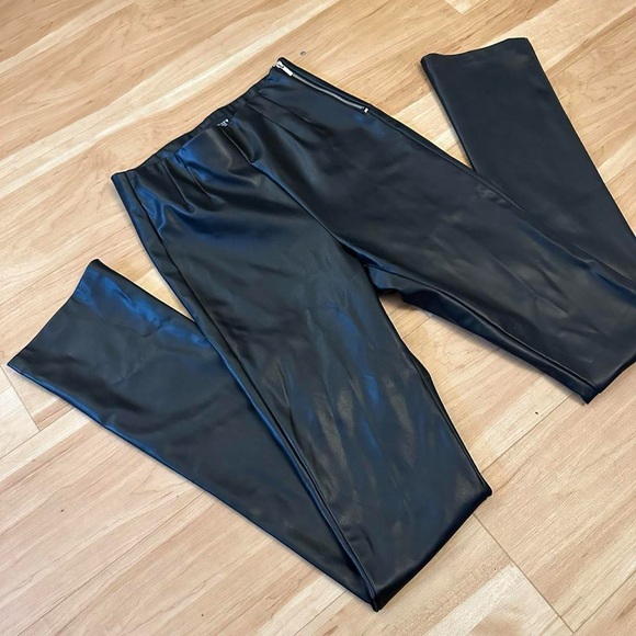 Black Zara mid rise faux leather pants - Picture 6 of 8
